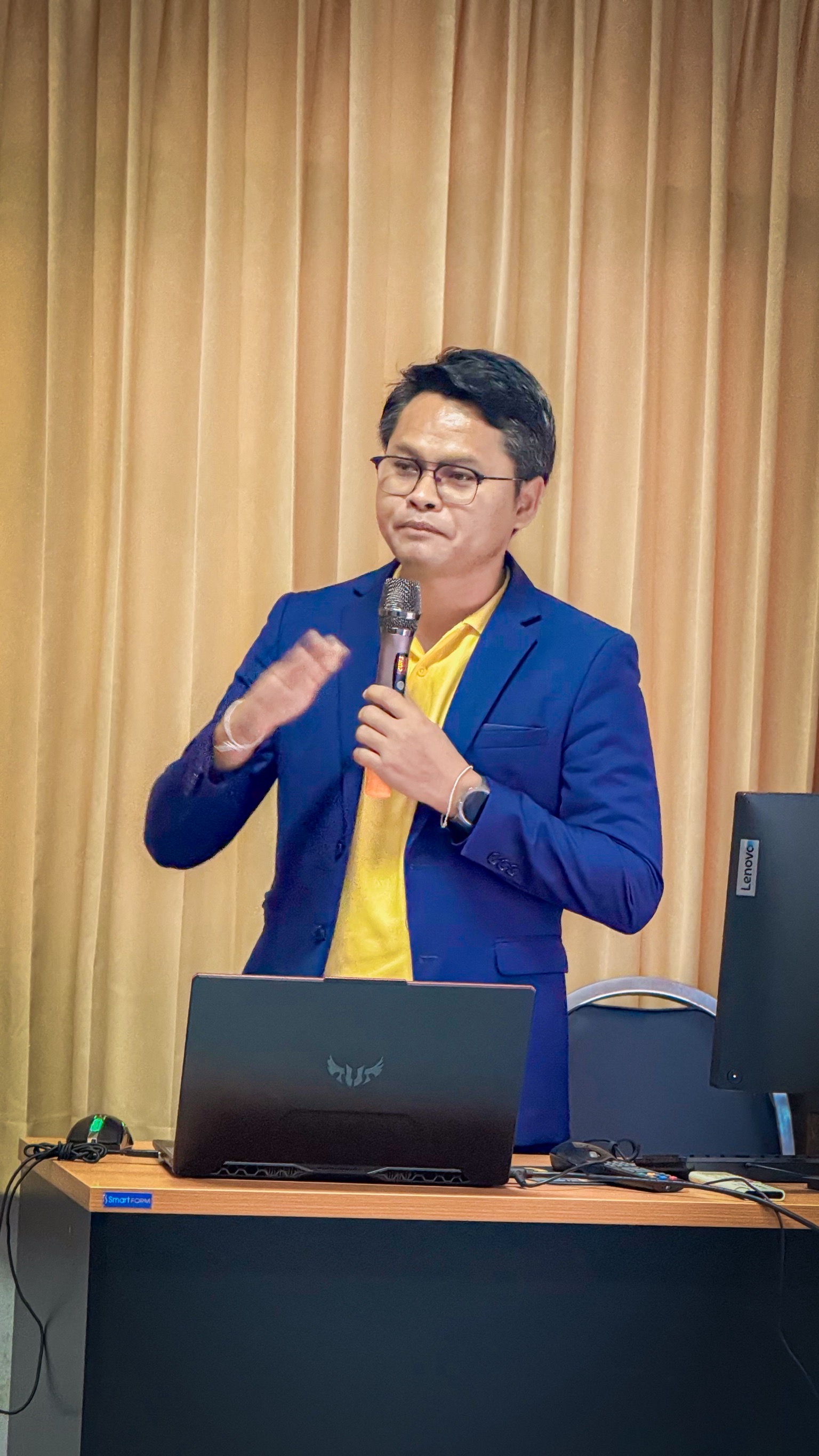 ภาพที่ 8