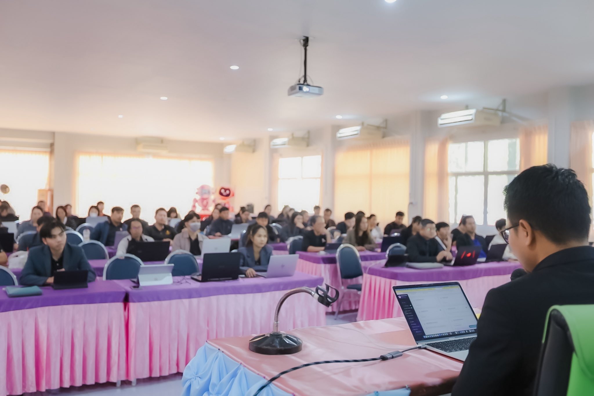 ภาพที่ 8