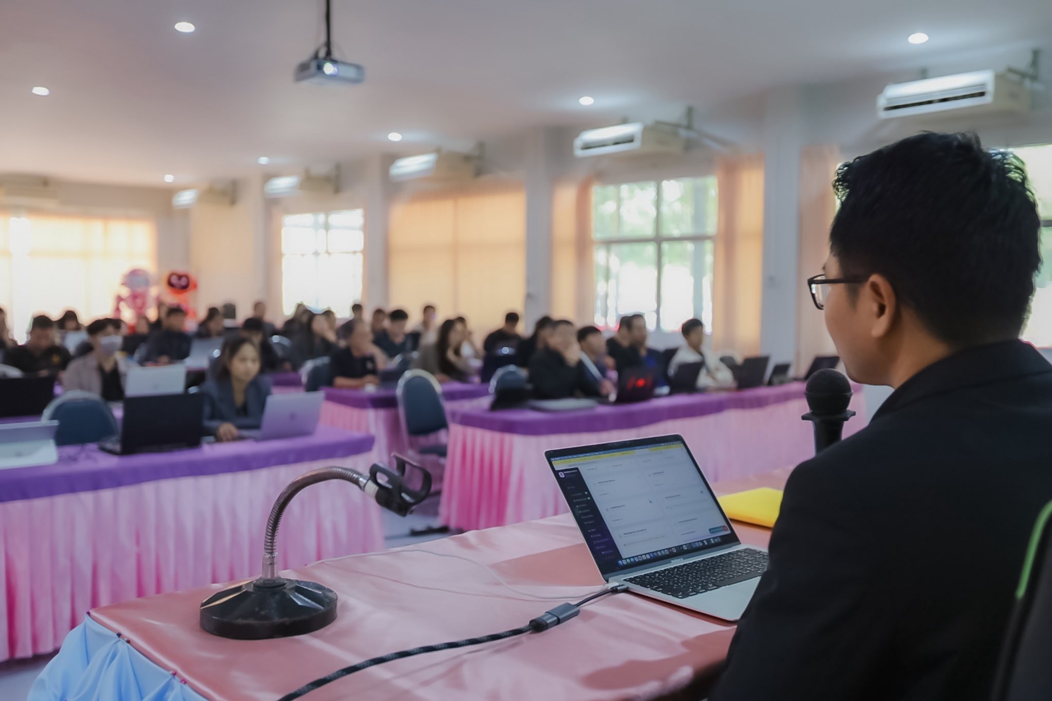 ภาพที่ 12