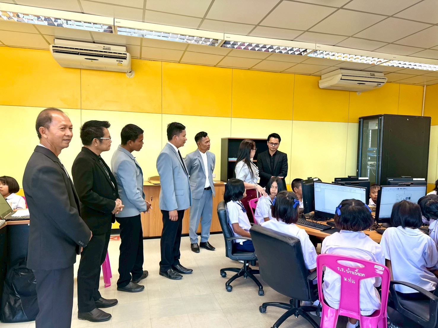 ภาพที่ 12